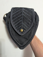 Belt: Leaf Teardrop Pouch [ABO-303B]