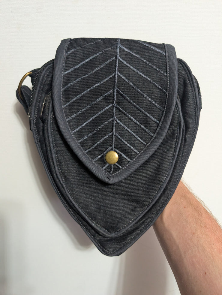 Belt: Leaf Teardrop Pouch [ABO-303B]