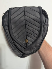 Belt: Leaf Teardrop Pouch [ABO-303B]