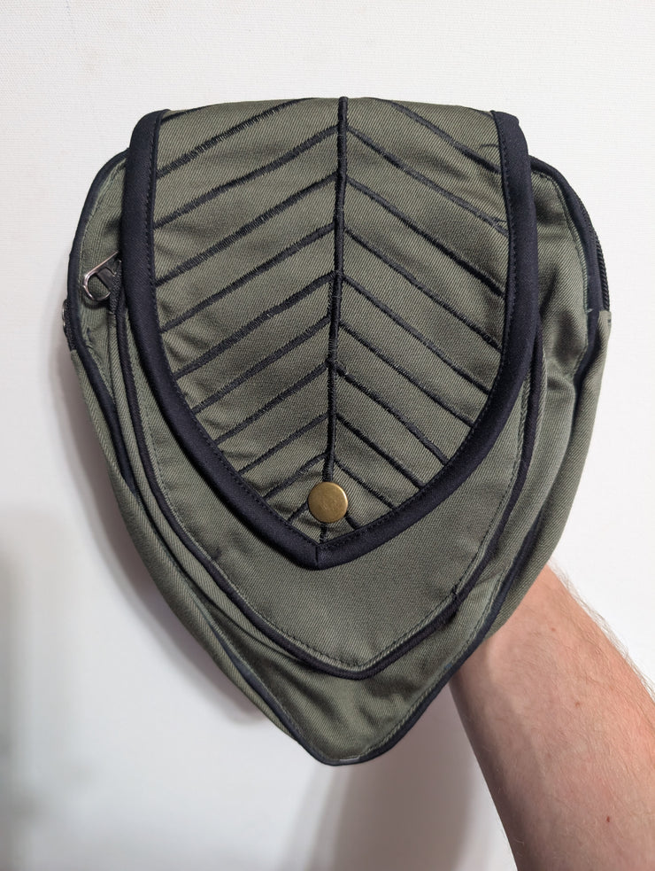 Belt: Leaf Teardrop Pouch [ABO-303B]