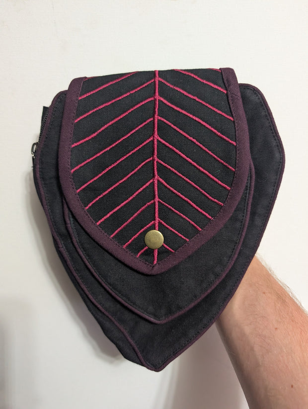 Belt: Leaf Teardrop Pouch [ABO-303B]