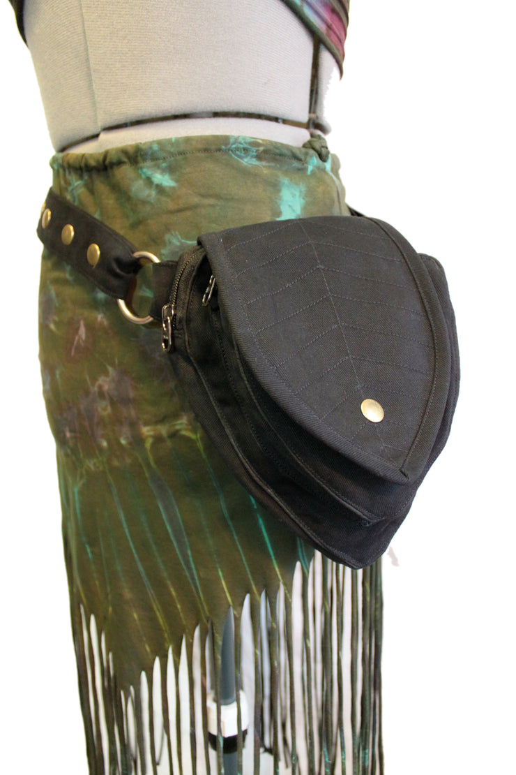 Pre Order ABO-303B Leaf Teardrop Pouch